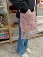 Bolsito de ganchillo rosa